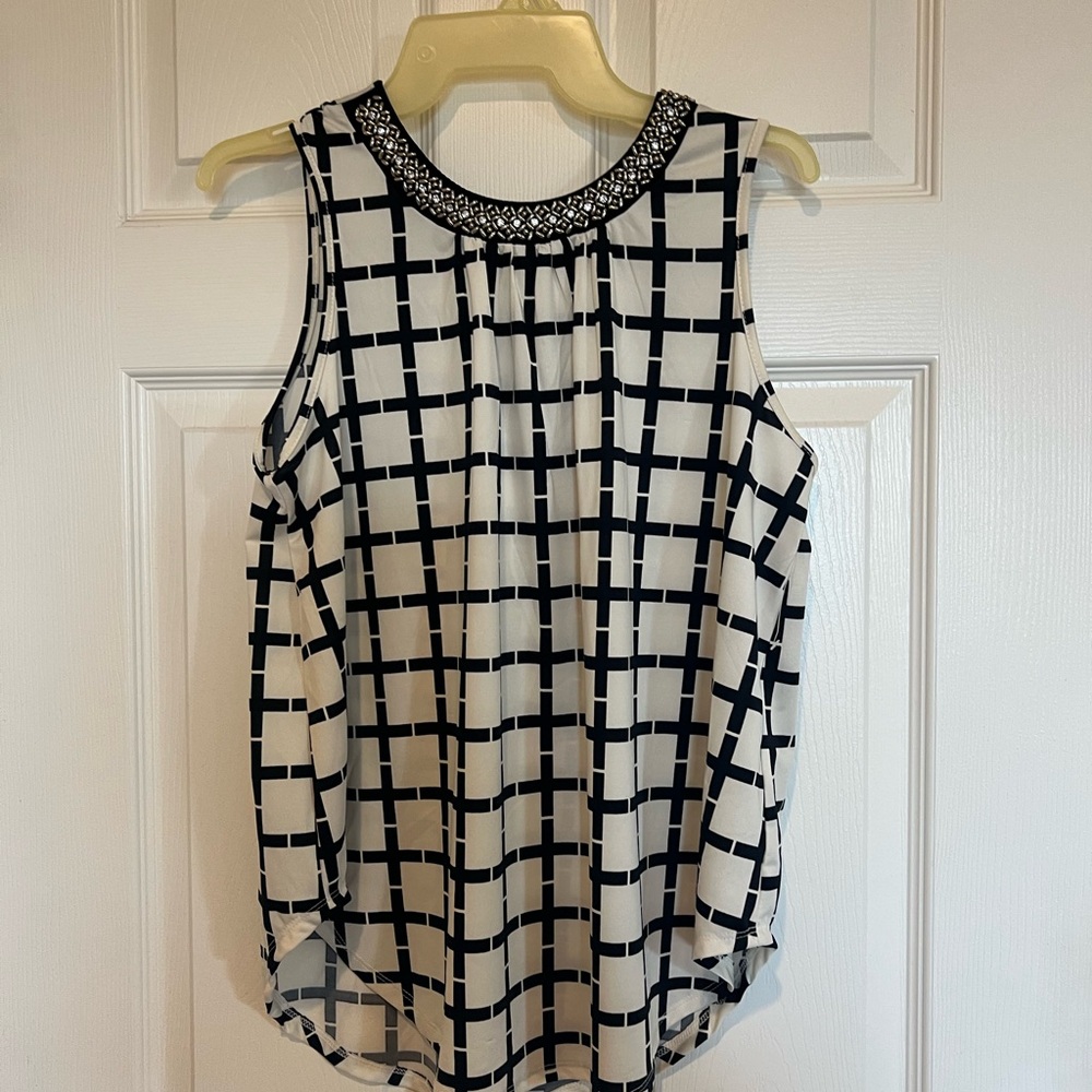 PerSeption Concept Black and White Sleeveless pattern beaded Blouse